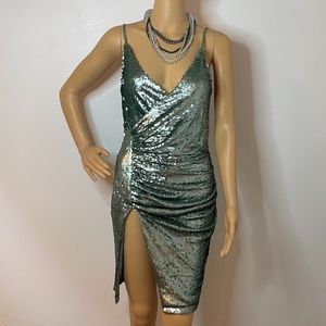 💕 HOST PICK!!! Sea green mermaid sexy sequin high slit dress!